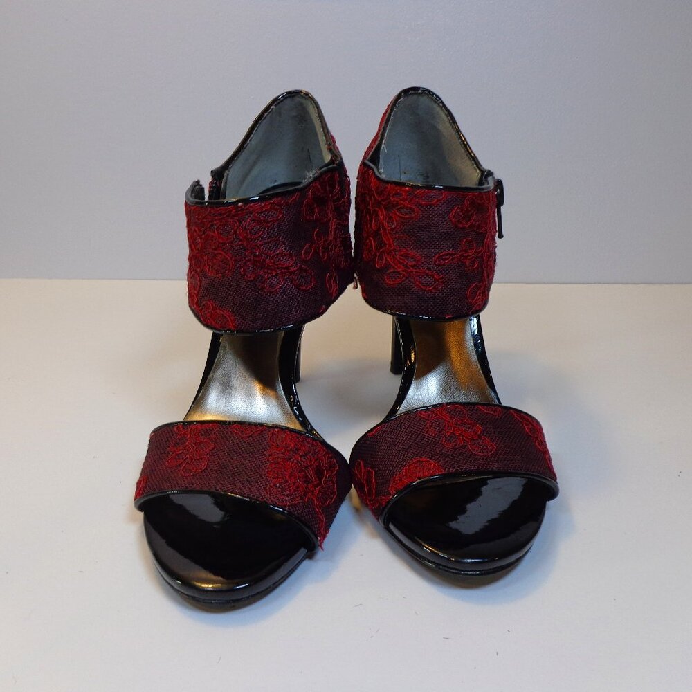 Carlos Women's Red Black Embroidered High Heel Leather Sandal with Zip Size 7M